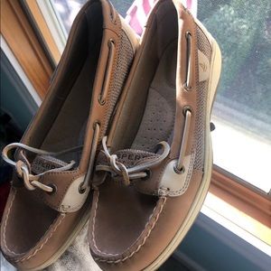Brand new sperrys, not returnable